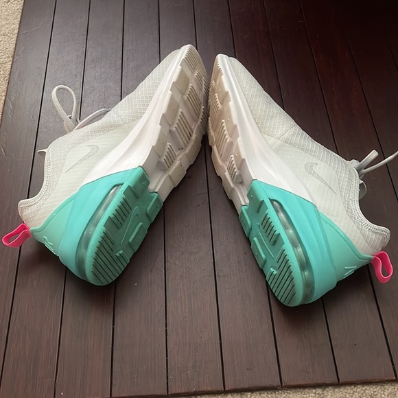 Nike Air Max Motion 2 - Picture 5 of 7